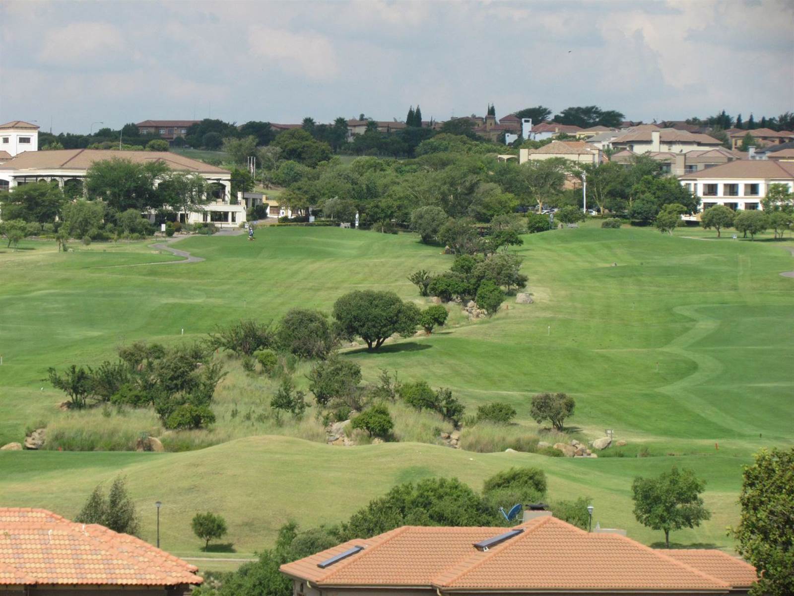 990 m² Land available in Blue Valley Golf Estate photo number 17