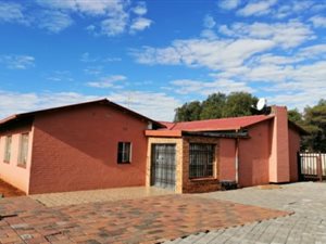 3 Bed House in Kimberley Central