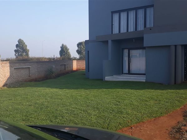 4 Bedroom House 4 Bedroom House