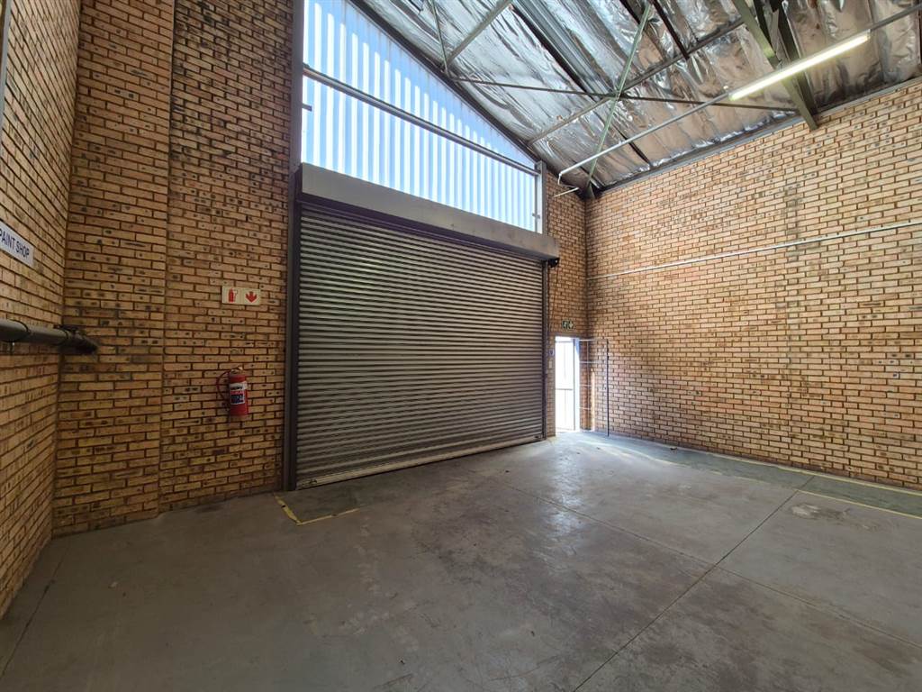 215  m² Industrial space in Wadeville photo number 9