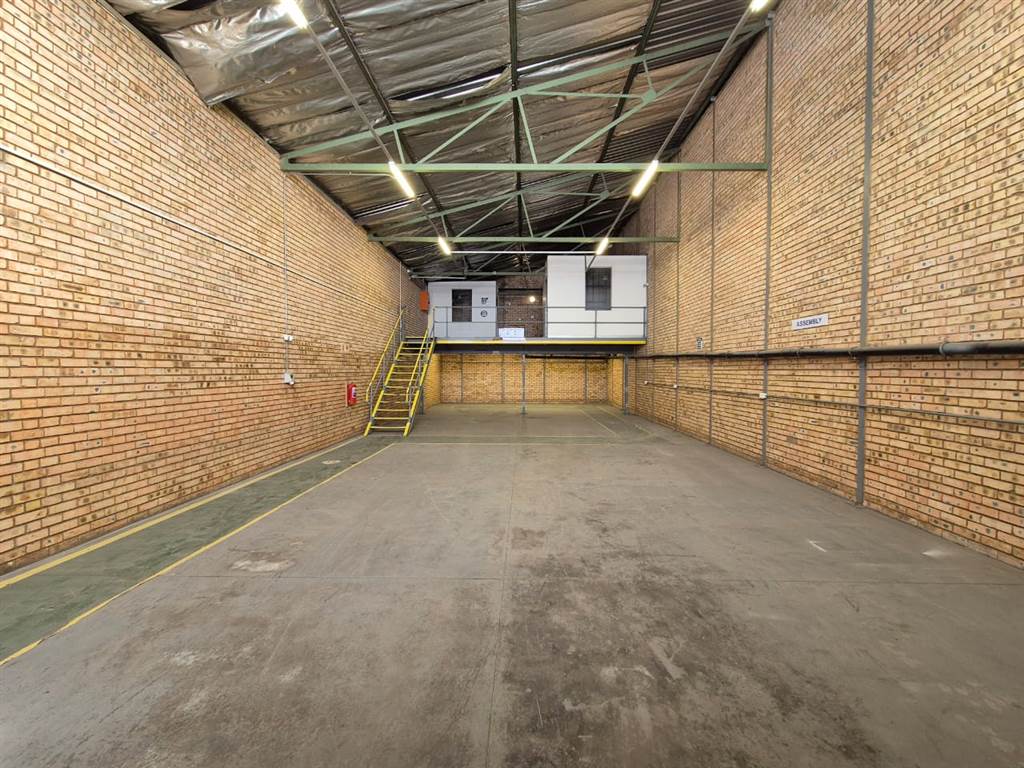 215  m² Industrial space in Wadeville photo number 2