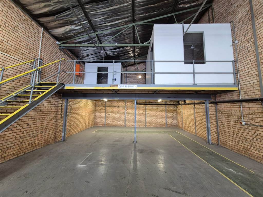 215  m² Industrial space in Wadeville photo number 4