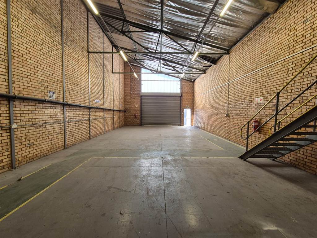 215  m² Industrial space in Wadeville photo number 12