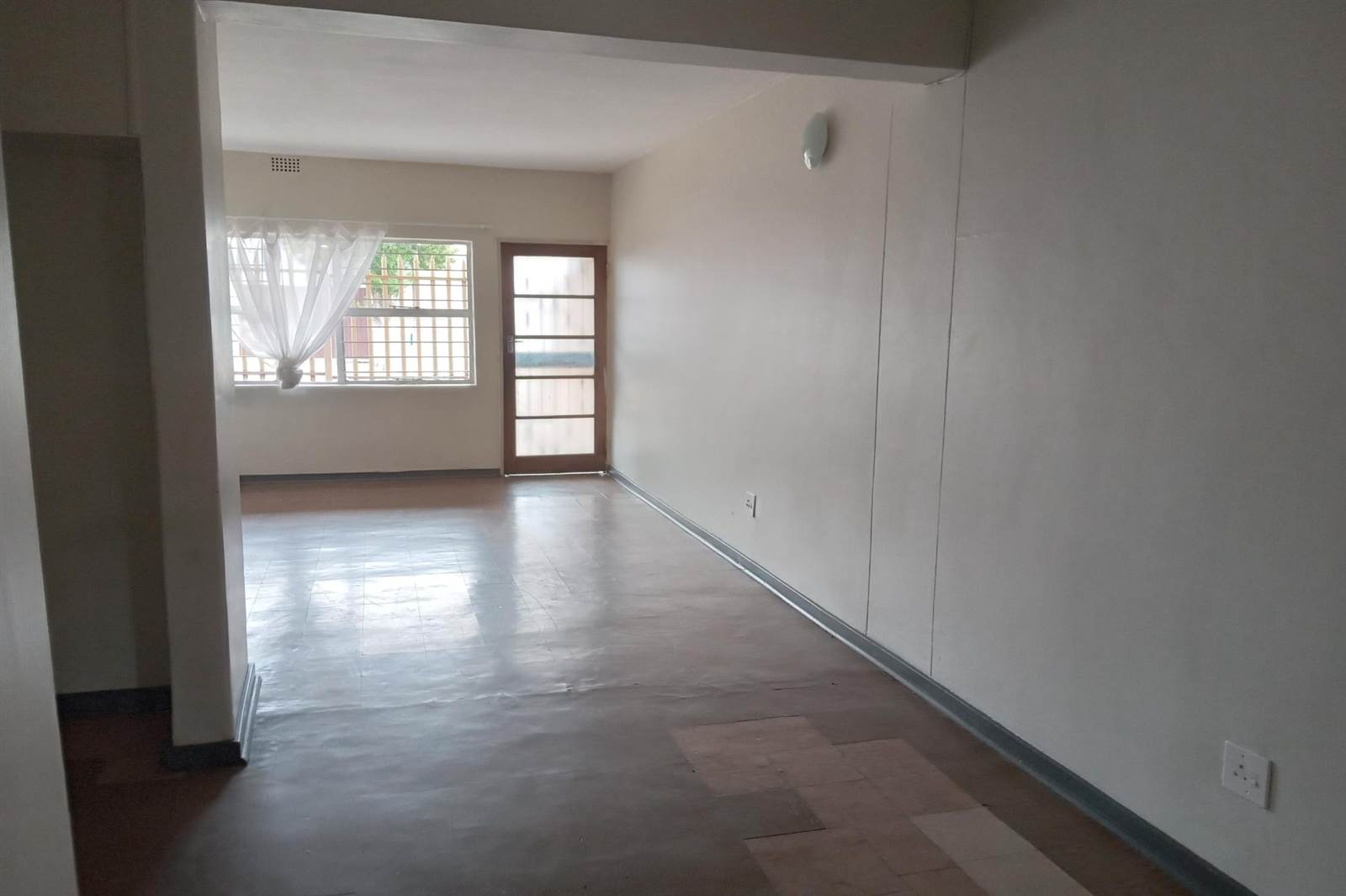2 Bed Apartment in Benoni Central photo number 18