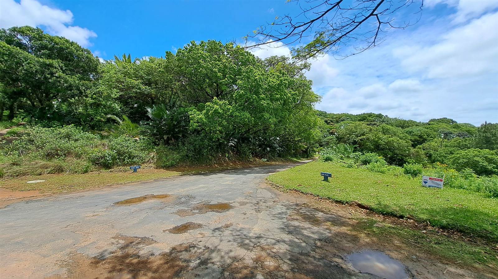 2264 m² Land available in Hibberdene photo number 2