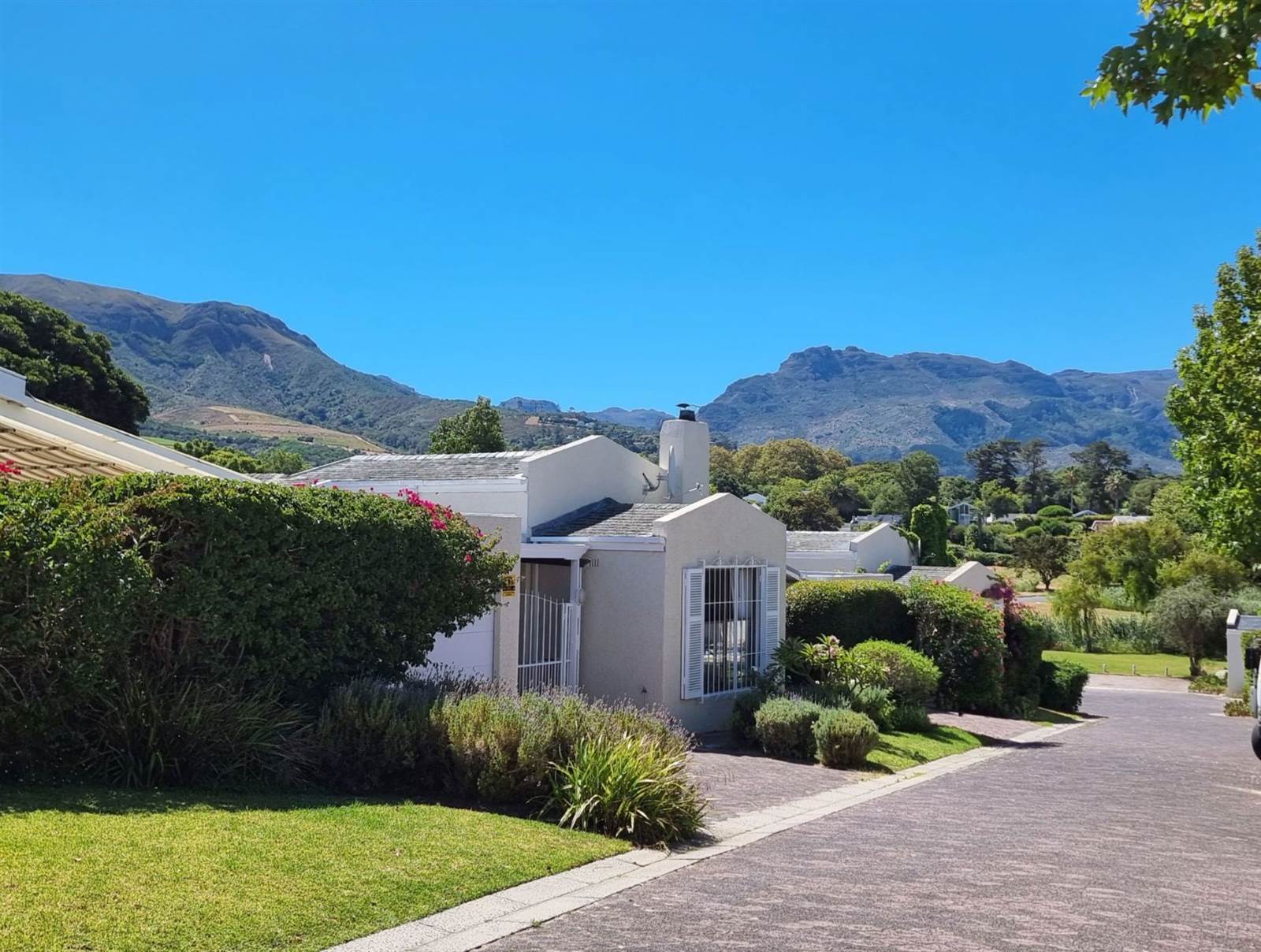 3 Bed House in Constantia Upper  photo number 25