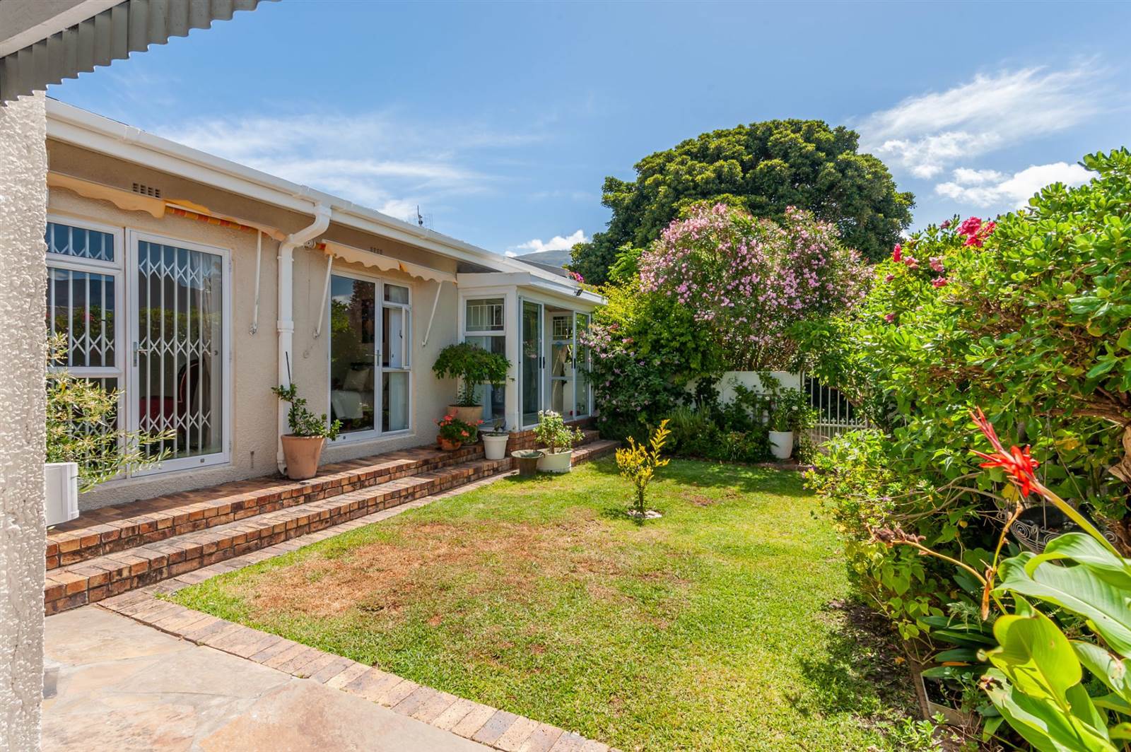 3 Bed House in Constantia Upper  photo number 22
