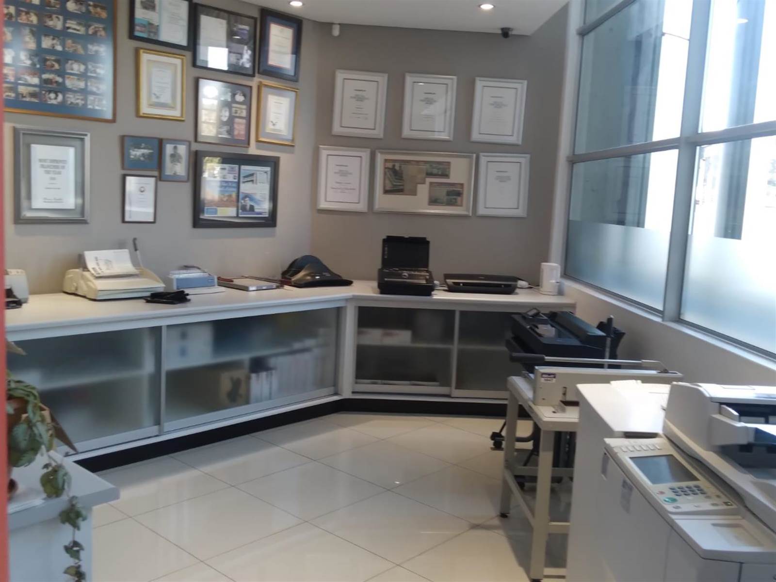1450  m² Commercial space in Sonheuwel photo number 19