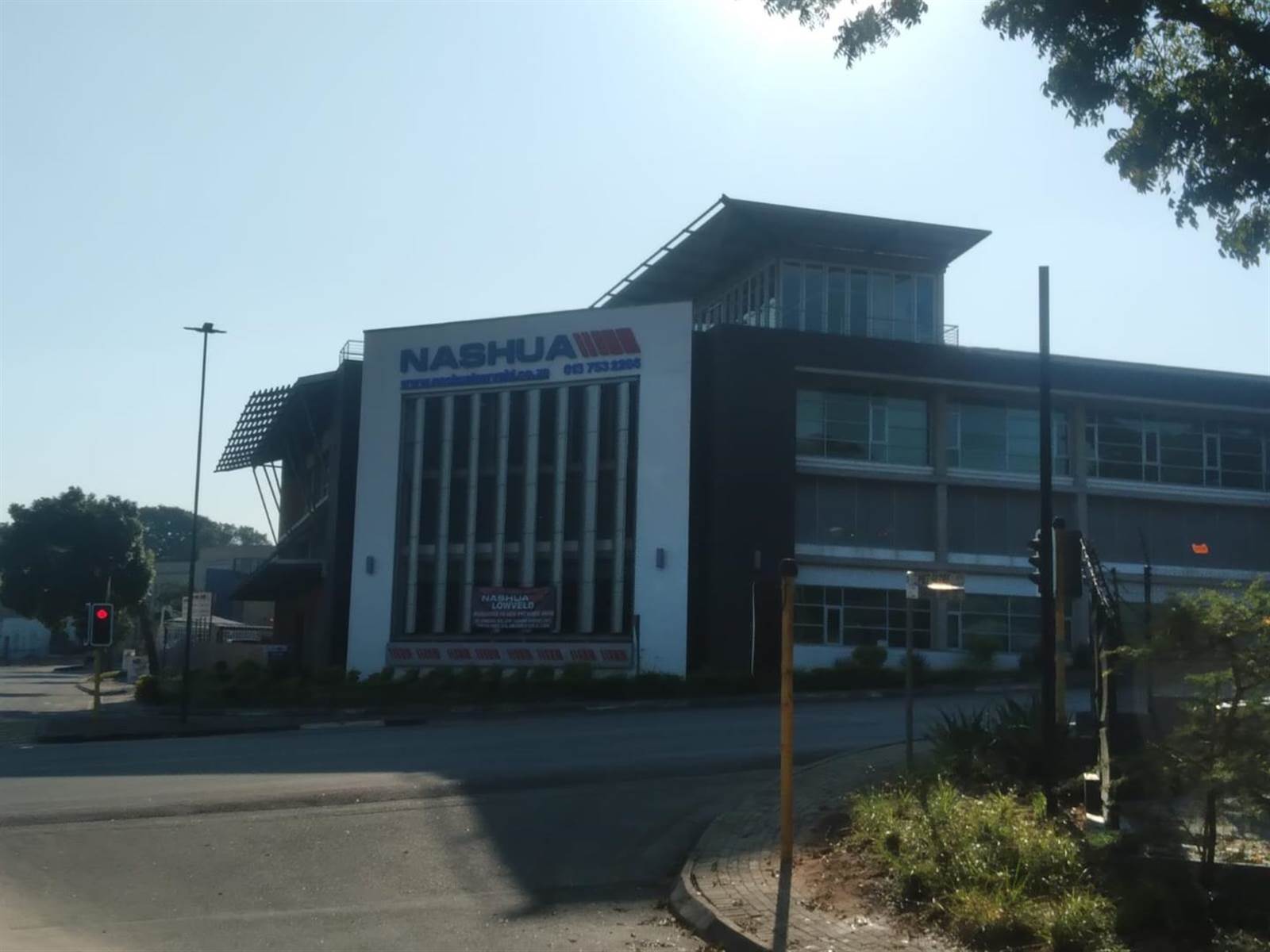 1450  m² Commercial space in Sonheuwel photo number 2