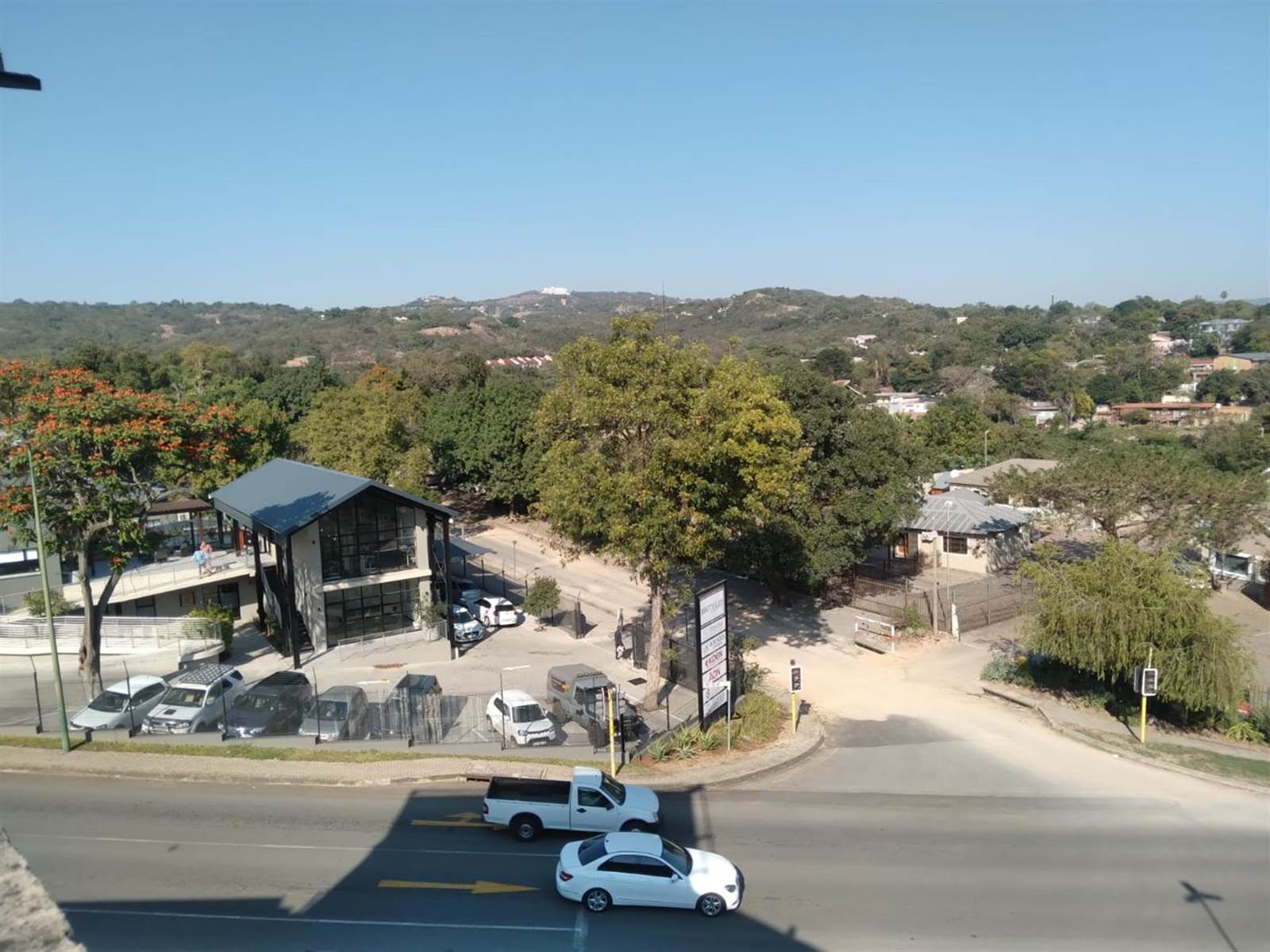 1450  m² Commercial space in Sonheuwel photo number 4
