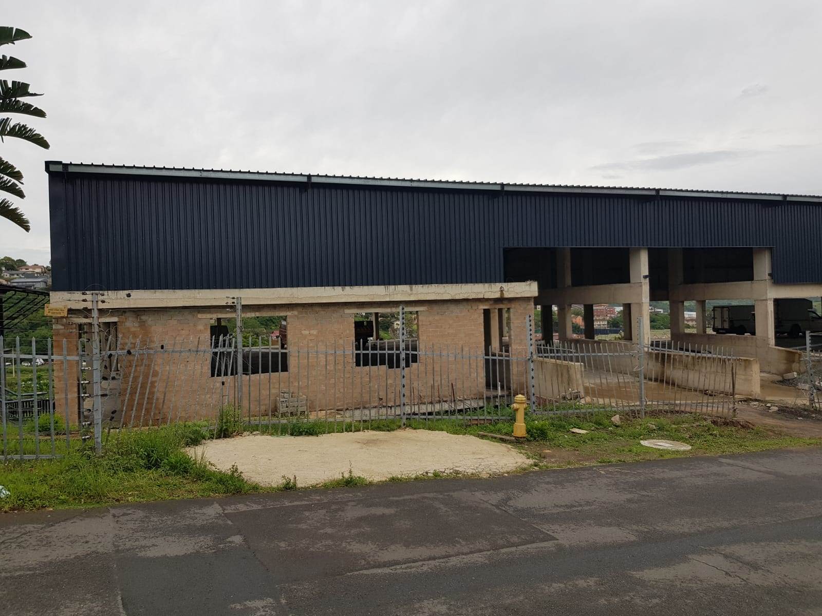 1330  m² Industrial space in Red Hill photo number 2