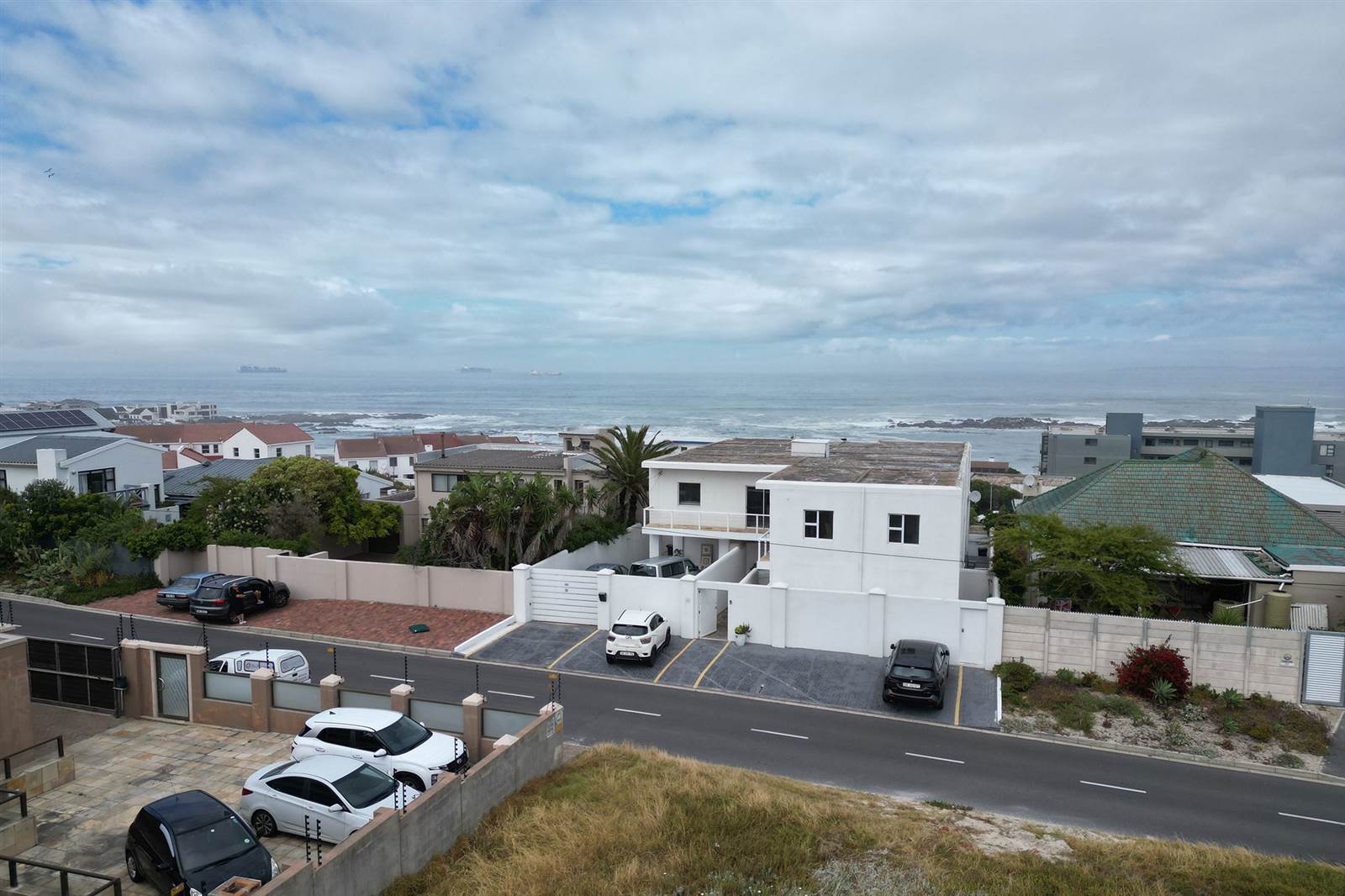627 m² Land available in Bloubergstrand photo number 8