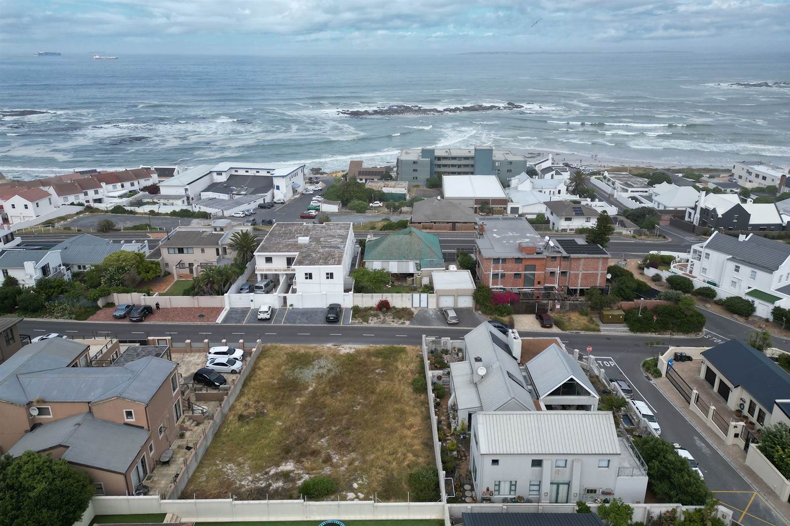 627 m² Land available in Bloubergstrand photo number 4