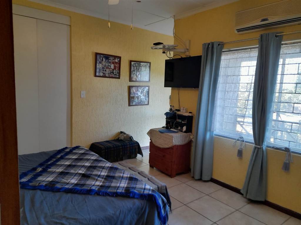 3 Bed Townhouse in Mtunzini photo number 18