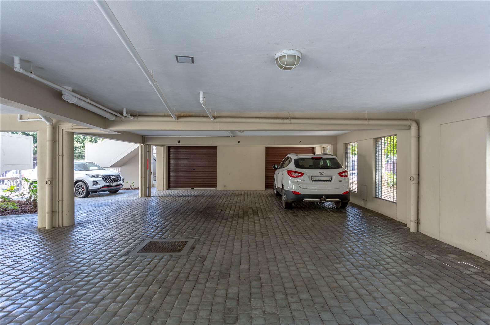 2 Bed Apartment in Wynberg Upper photo number 16
