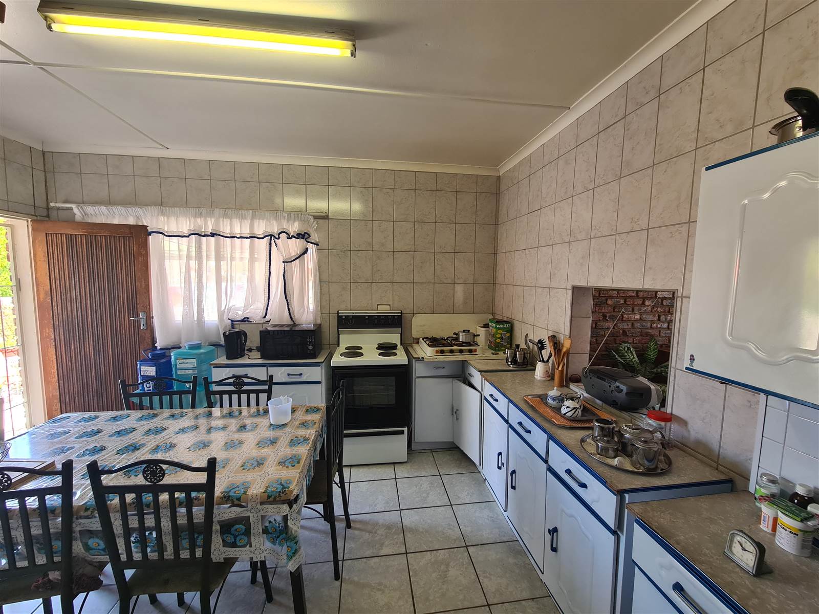 3 Bed House in Uitsig photo number 4