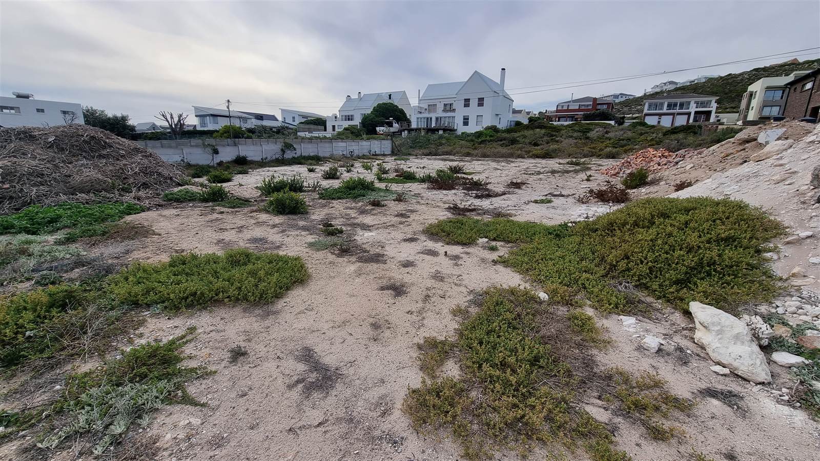 920 m² Land available in Yzerfontein photo number 1