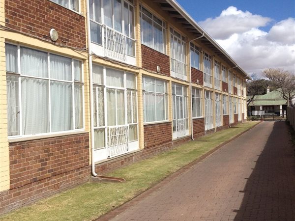 1 Bedroom Flat 1 Bedroom Flat