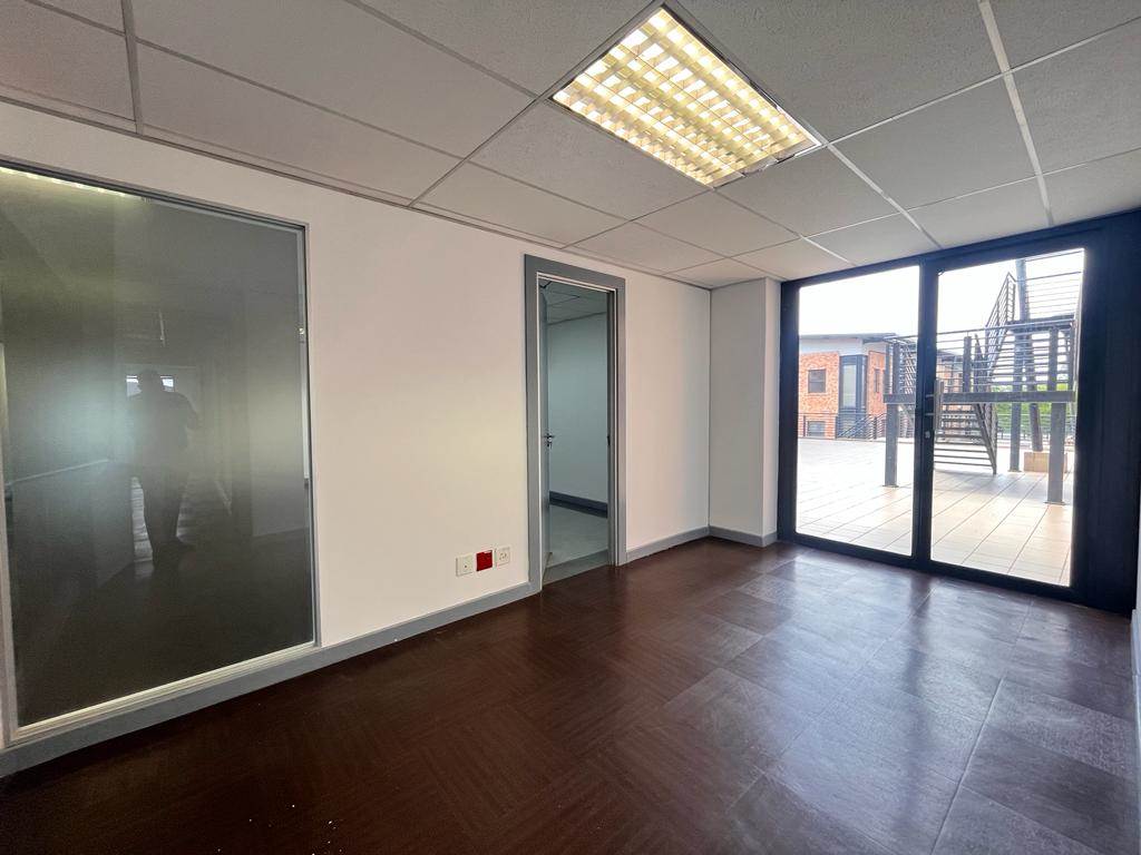 809  m² Commercial space in Paulshof photo number 7