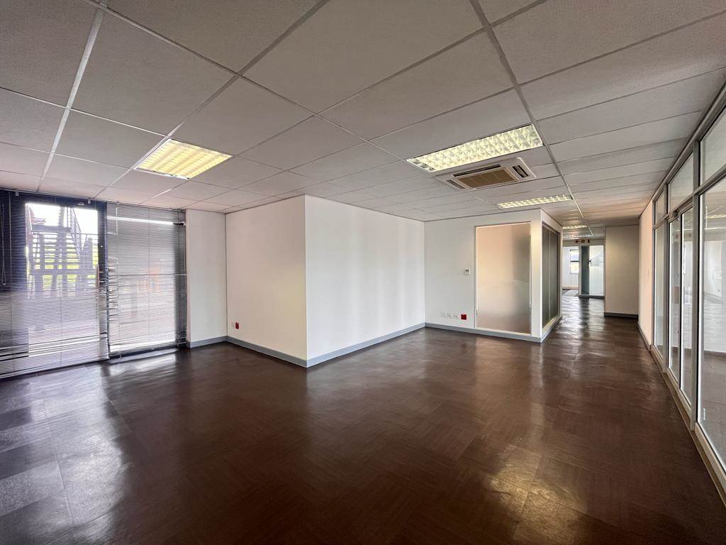 809  m² Commercial space in Paulshof photo number 5