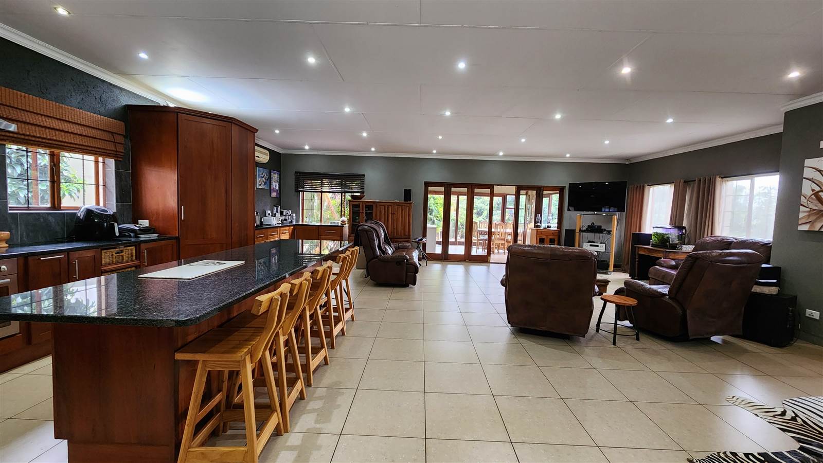 5 Bed House in Nelspruit photo number 12
