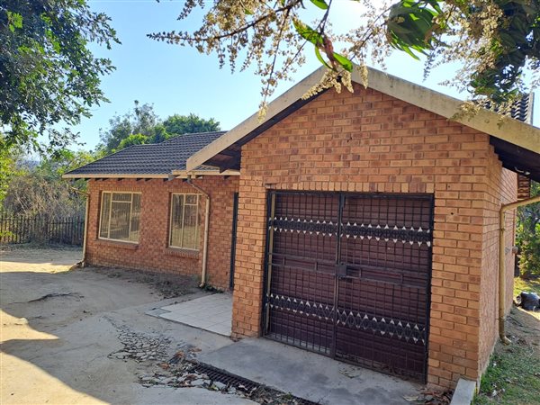 3 Bedroom House 3 Bedroom House