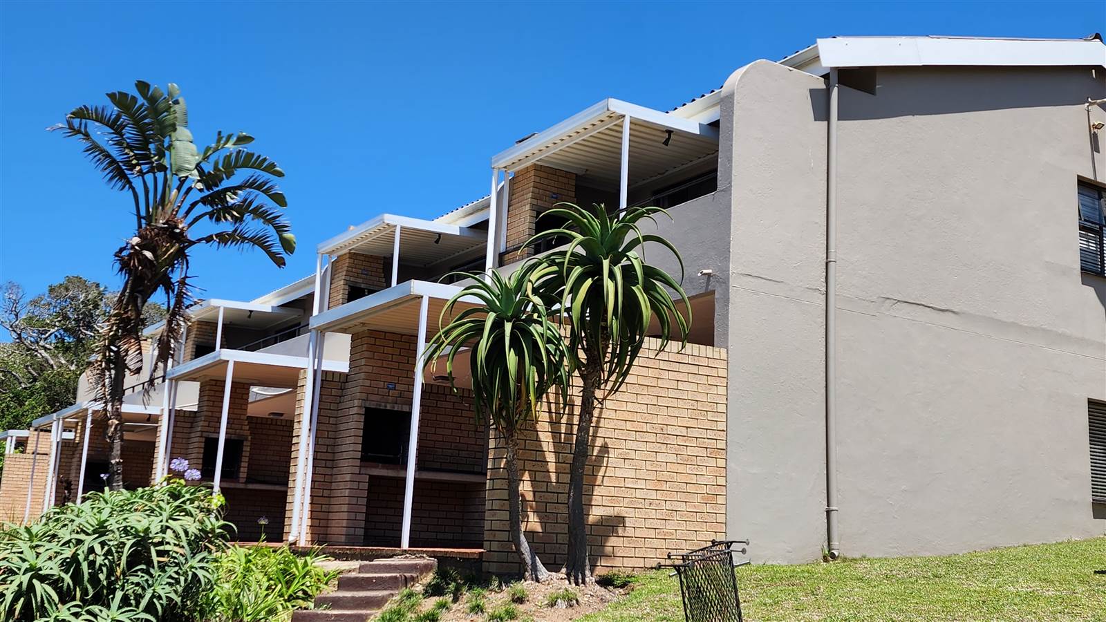 2 Bed Apartment in Melville photo number 23