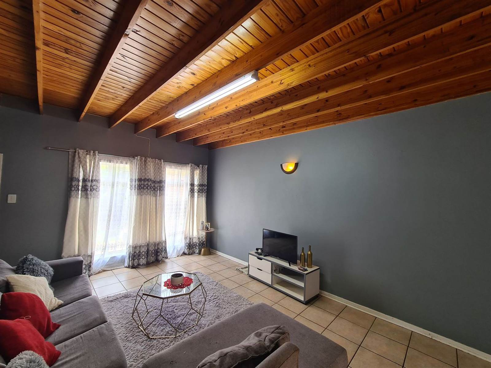 2 Bed Duplex in Potchefstroom Central photo number 5