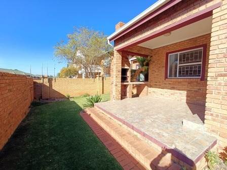 3 Bed Townhouse in Amberfield photo number 22