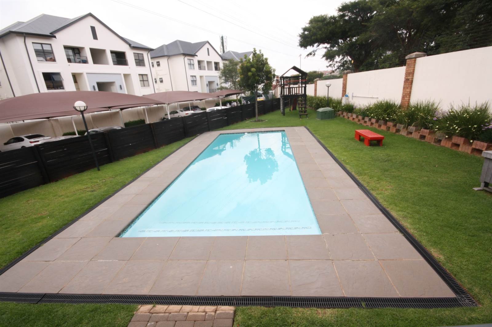 2 Bed Townhouse in Greenstone Gate photo number 13