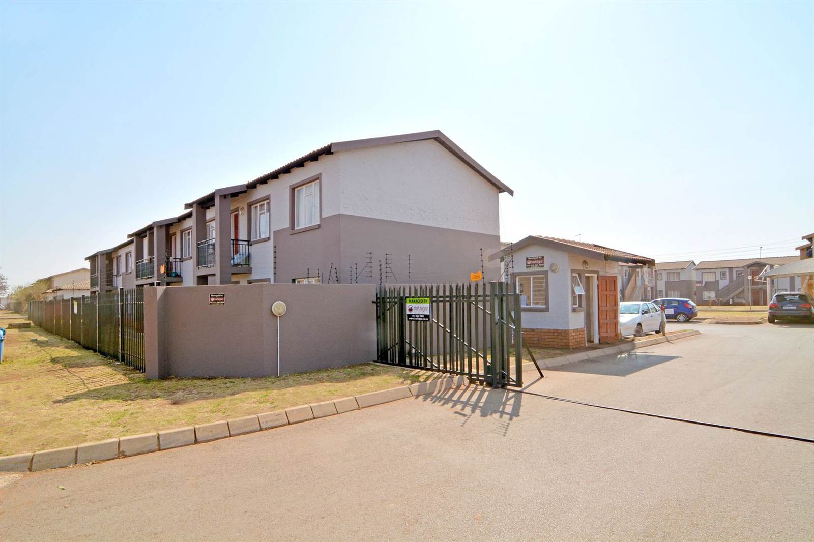 3 Bed Apartment in Protea Glen photo number 1