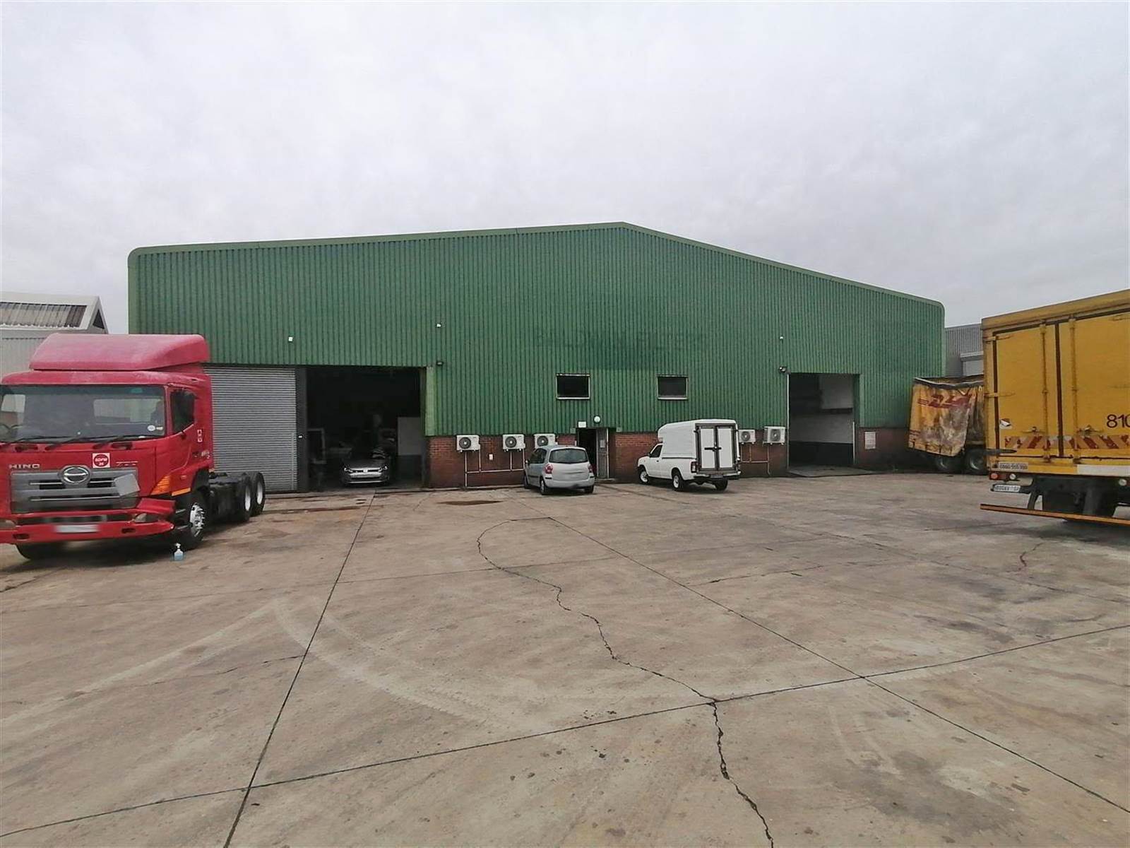 1618  m² Industrial space in Spartan photo number 14