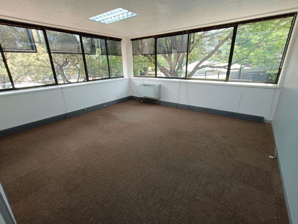 296  m² Commercial space in Woodmead photo number 14