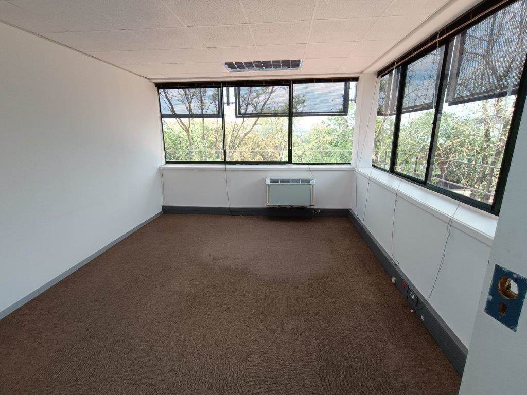 296  m² Commercial space in Woodmead photo number 17