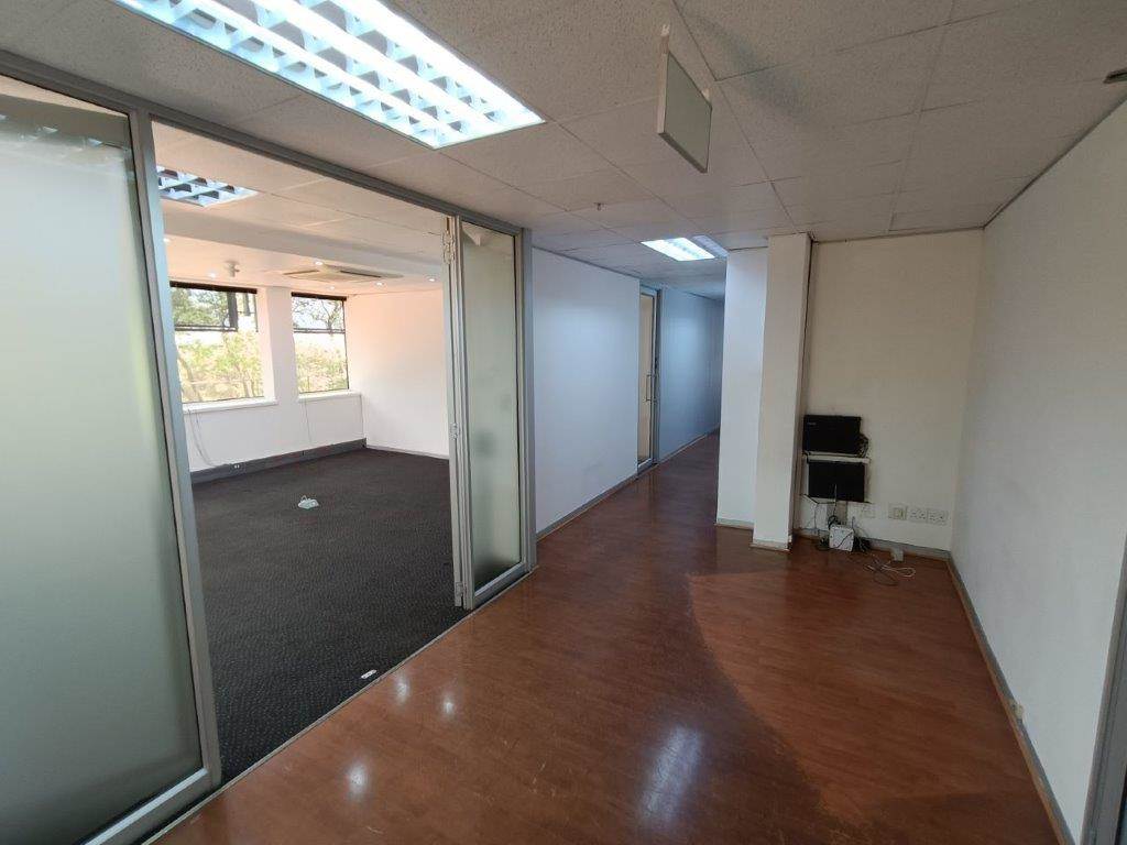 296  m² Commercial space in Woodmead photo number 5