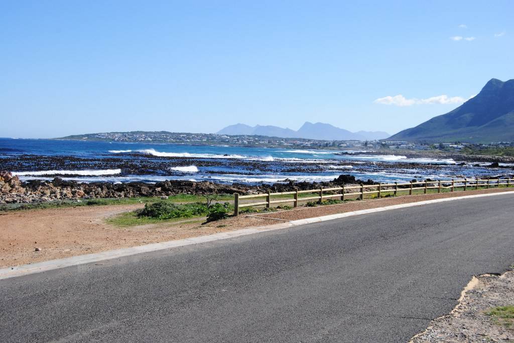 714 m² Land available in Sandbaai photo number 7