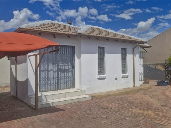 3 Bedroom House 3 Bedroom House