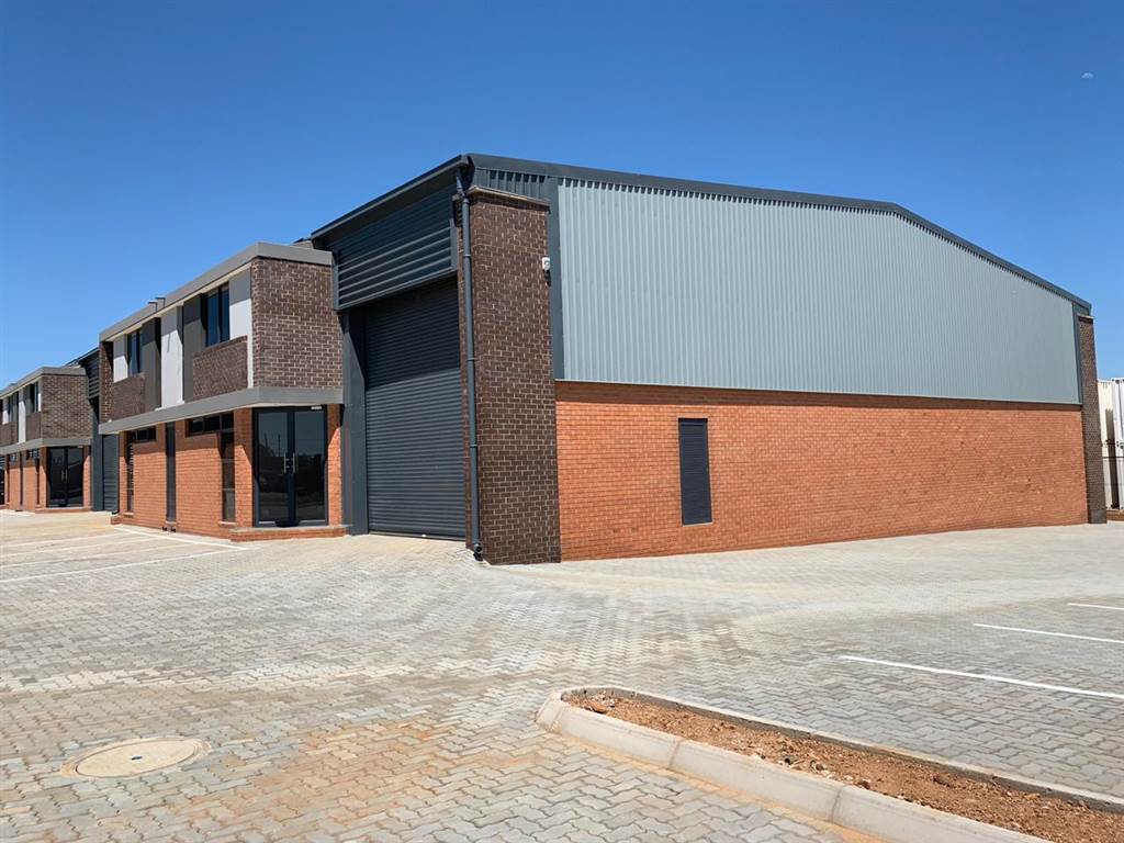 340  m² Industrial space in Clayville photo number 22
