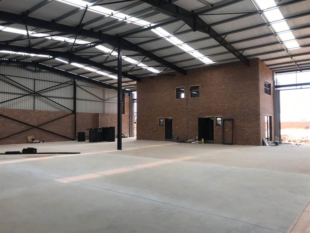 340  m² Industrial space in Clayville photo number 19