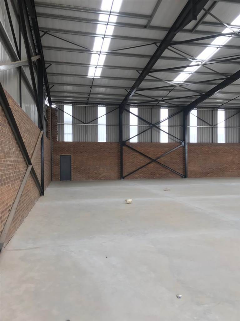 340  m² Industrial space in Clayville photo number 16