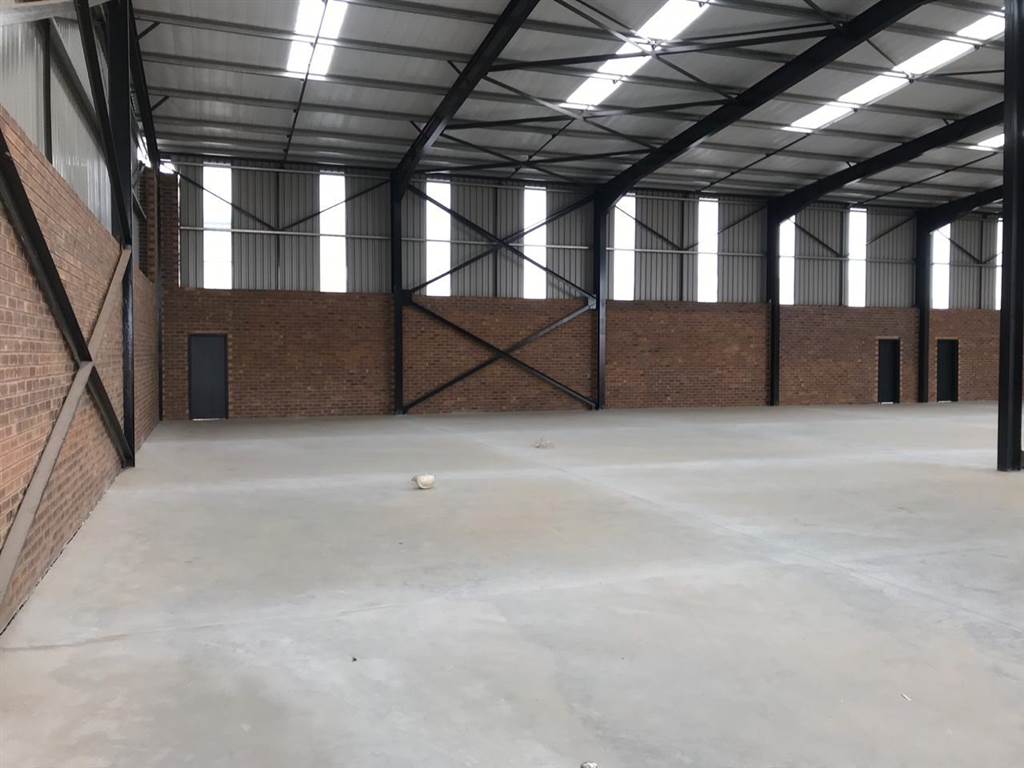 340  m² Industrial space in Clayville photo number 18