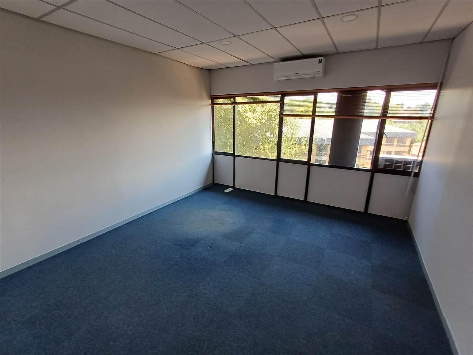 424  m² Commercial space in Richmond photo number 6