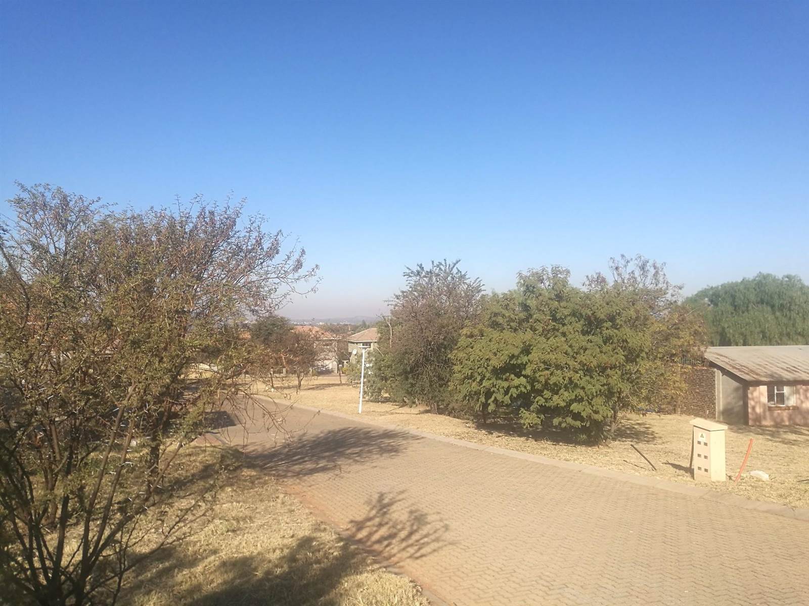 810 m² Land available in Wilkoppies photo number 9