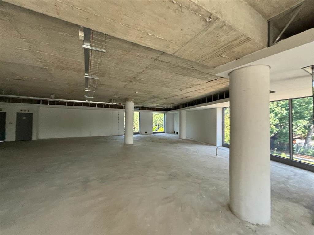 656  m² Commercial space in Rosebank photo number 11