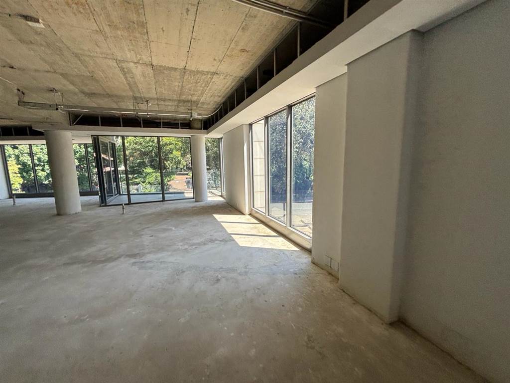 656  m² Commercial space in Rosebank photo number 5