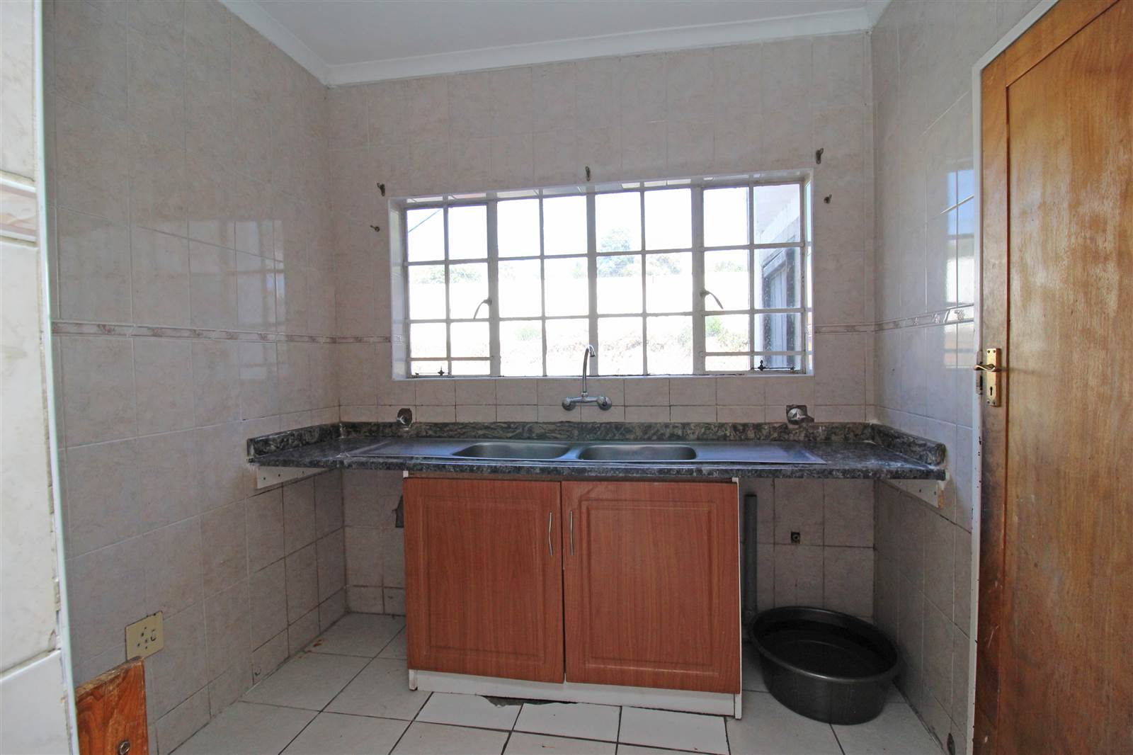 4 Bed House in Bryanston photo number 16