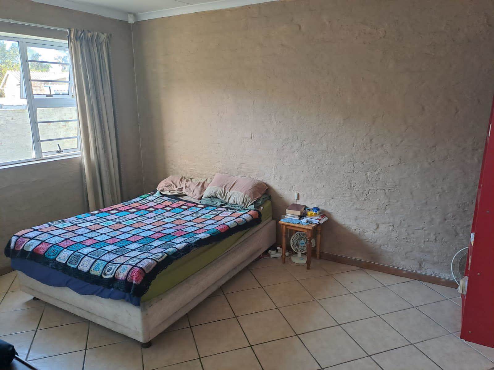 3 Bed Townhouse in Retief photo number 13