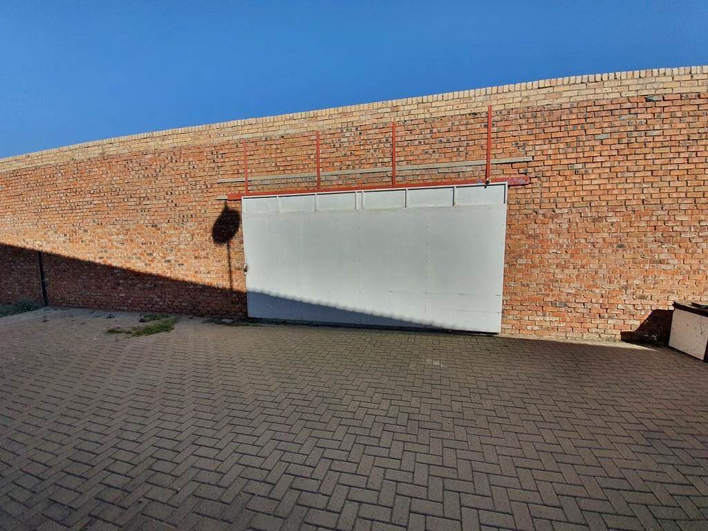 2080  m² Industrial space in Ooseinde photo number 16