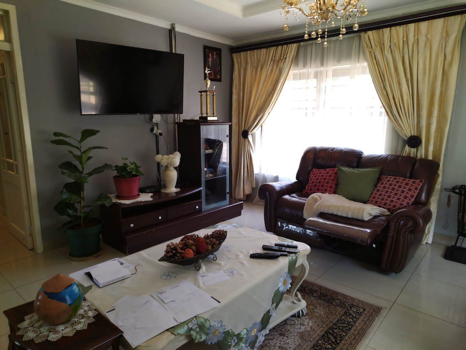 7 Bed House in Edenvale photo number 5