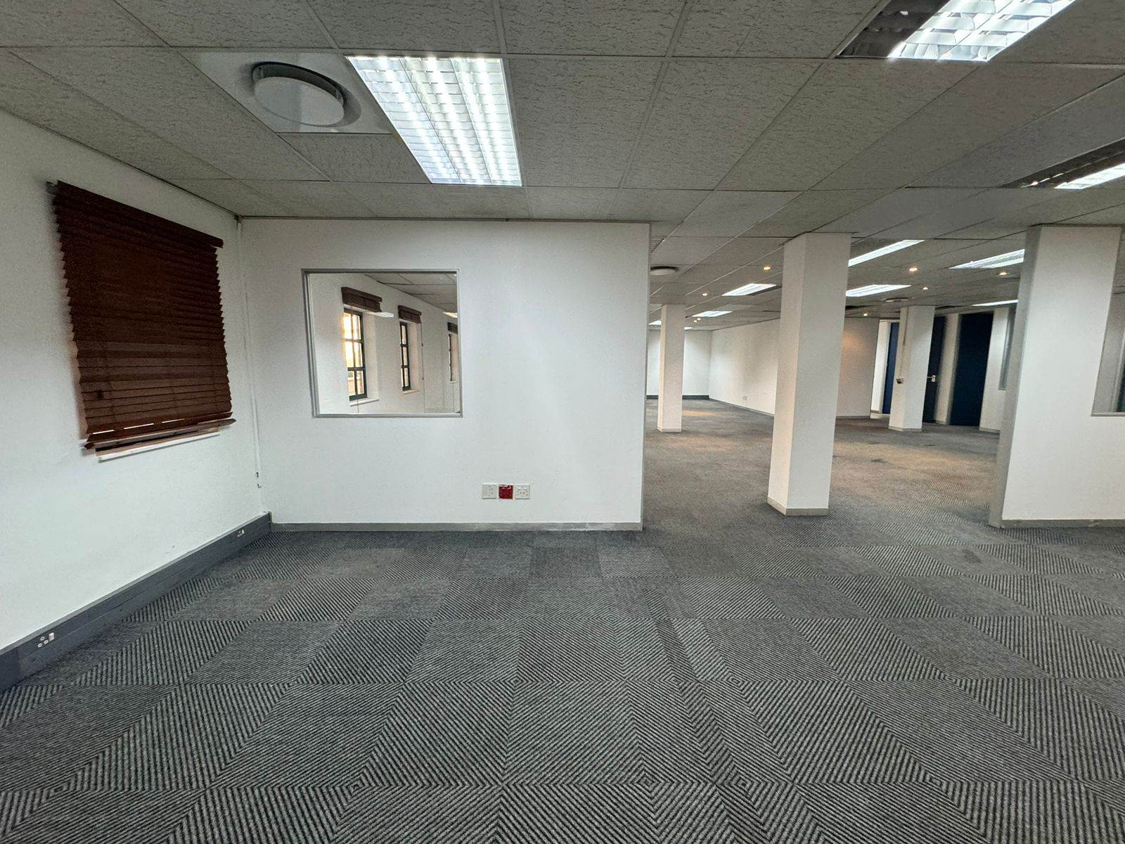 606  m² Commercial space in Sunninghill photo number 16